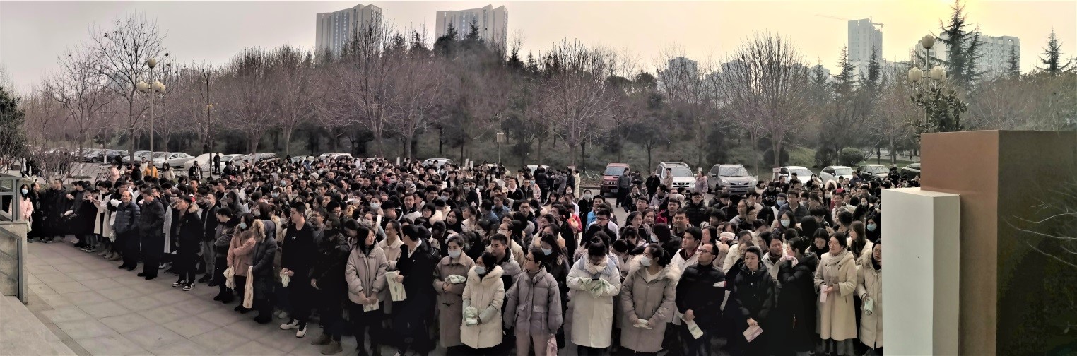 16色情影片
组织应急疏散演练，提高师生逃生与救援技能 ——色情影片
2020年安全疏散应急演练.jpg